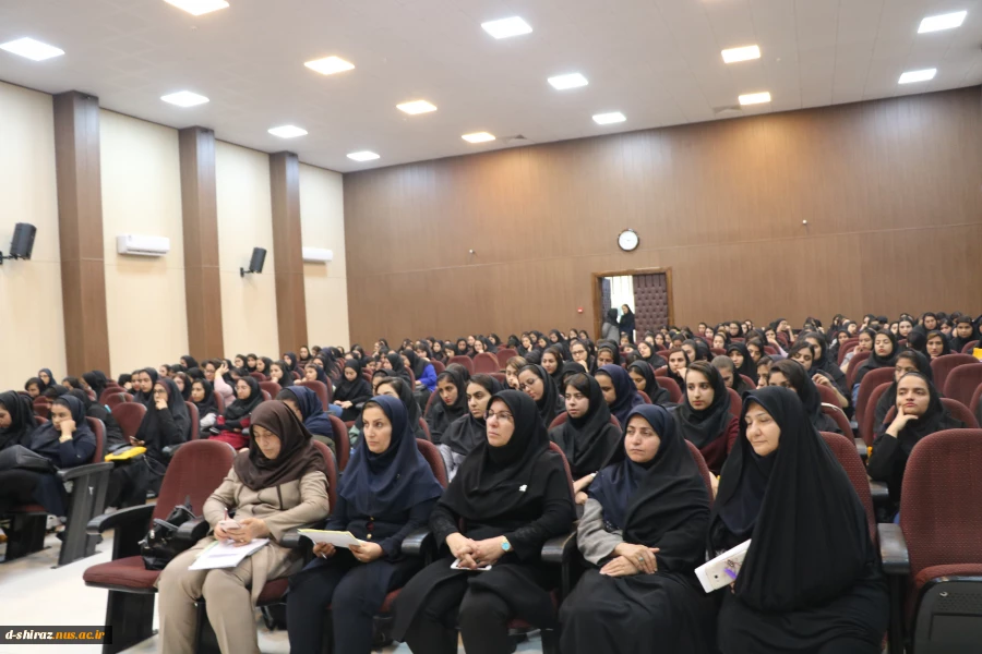 جلسه توجیهی دانشجویان جدید الورود دانشکده فنی وحرفه ای دختران شیراز 3