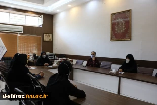 گزارش تصویری از جلسه تجلیل از جانبازان وخانواده شهدای آموزشکده دختران شیراز 4